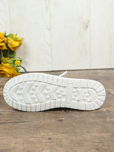 Summer Graffiti Flat Sneakers: Trendy Slip-On Lazy Shoes for Women