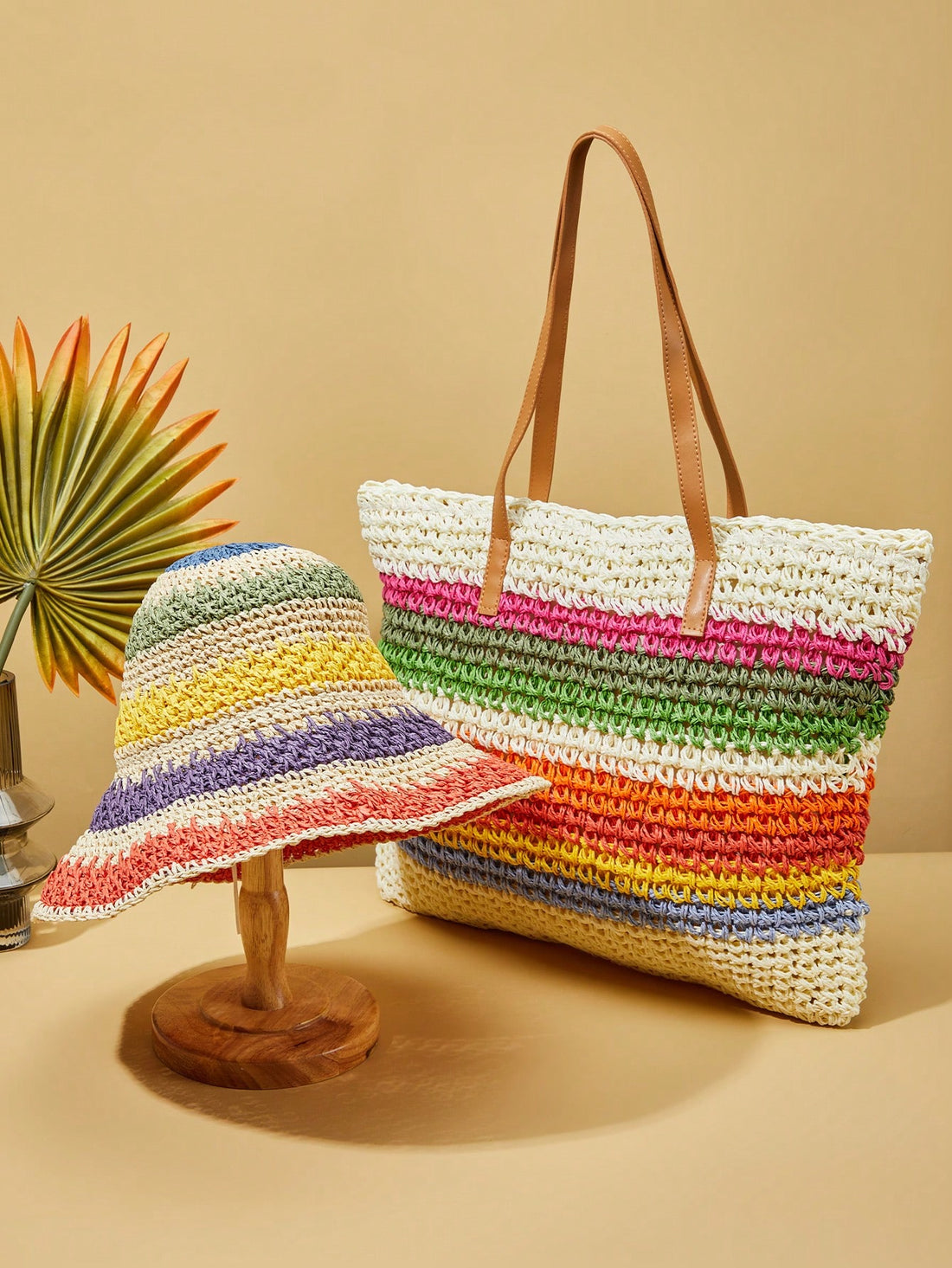Expertly crafted for beach adventures, this Rainbow Summer Tote Bag and Hat Set is the perfect holiday handbag for moms, teenage girls, and female college students. Made from high-quality materials, it offers both style and functionality with its rainbow design and spacious interior. Complete your beach look with this ultimate tote bag and hat set.