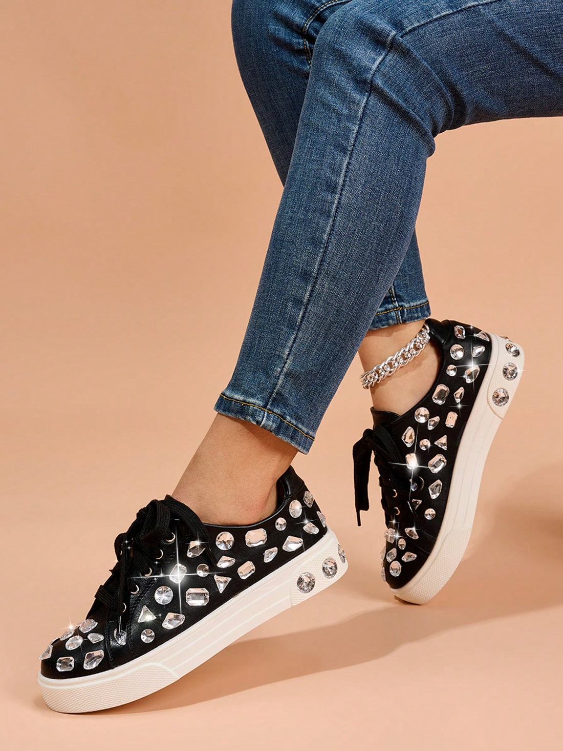Add a touch of glamour to your party and dance nights with our Dazzling Diamond College Style <a href="https://canaryhouze.com/collections/women-canvas-shoes?sort_by=created-descending" target="_blank" rel="noopener">Sneakers</a>. Featuring sparkling diamonds and a comfortable fit, these sneakers are perfect for making a statement on the dance floor. Stand out and shine all night long in these stylish and eye-catching sneakers.