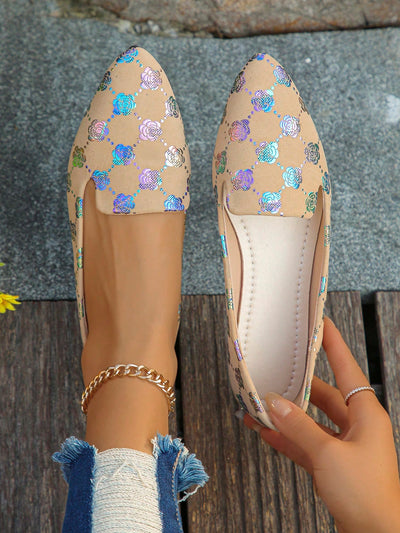 These Chic Plus Size Floral Printed Pointed Toe Flats are a stylish and comfortable option for any season. Made with a pointed toe design and floral print, these flats are perfect for spring, summer, and autumn. Experience fashion and comfort in one with these trendy flats.
