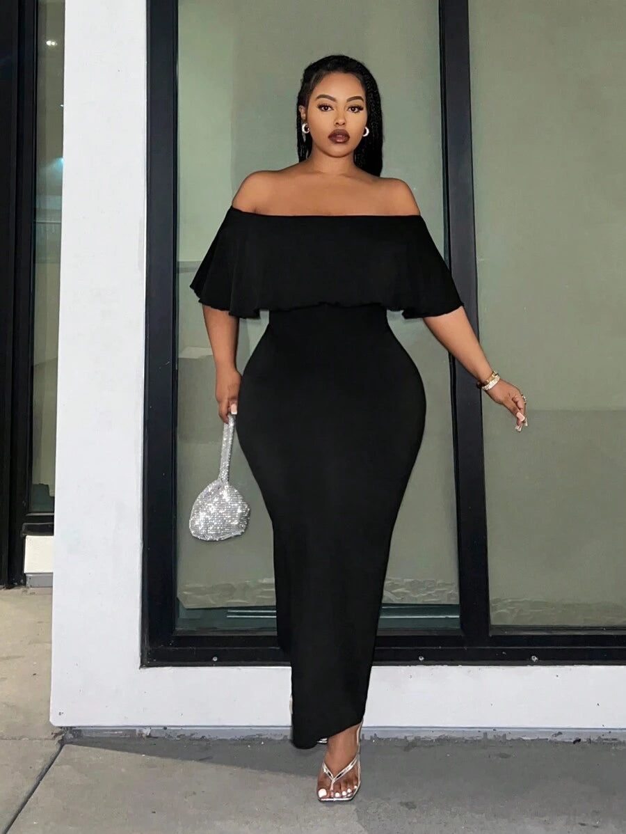 Turn heads with this Chic Plus Size Off-Shoulder Bodycon Dress, designed to hug your curves and highlight your style at every party or vacation getaway. The off-shoulder cut adds a flirty touch, while the bodycon fit ensures you feel confident and fabulous all day and night. Perfect for dancing, sipping cocktails, or soaking up the sun in style!