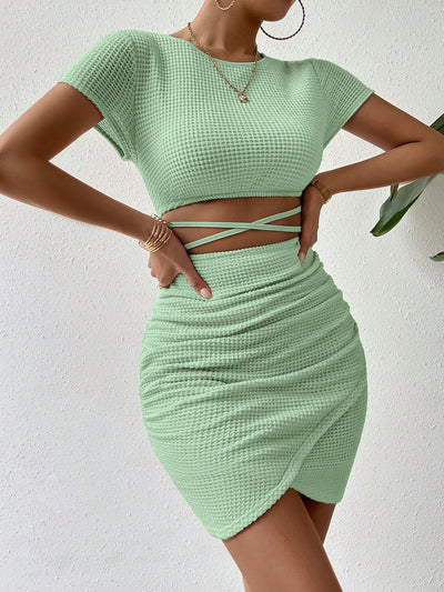 Chic Summer Elegance: Hollow-Out Waist Summer Dress with Crossed Straps