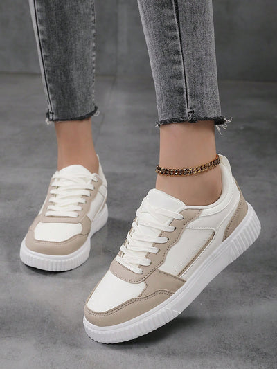 Chic and Comfy: Minimalist White Lace-Up Skate Shoes for Women