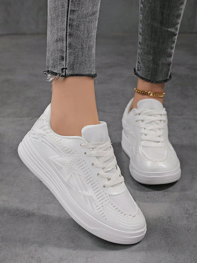 Chic and Comfy: Minimalist White Lace-Up Skate Shoes for Women