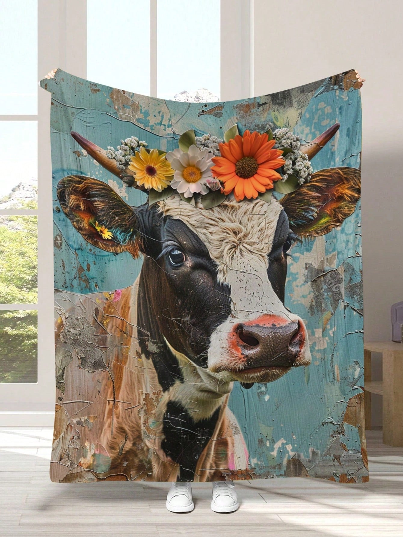 Experience ultimate comfort with our Cozy Cow Print Flannel Sofa <a href="https://canaryhouze.com/collections/blanket?sort_by=created-descending" target="_blank" rel="noopener">Blanket</a>. Made of high-quality flannel, this multipurpose gift blanket is perfect for any occasion - whether it's cuddling up at home, staying cozy in the office, or traveling in style. Its softness and versatility make it a must-have for any cozy setting.