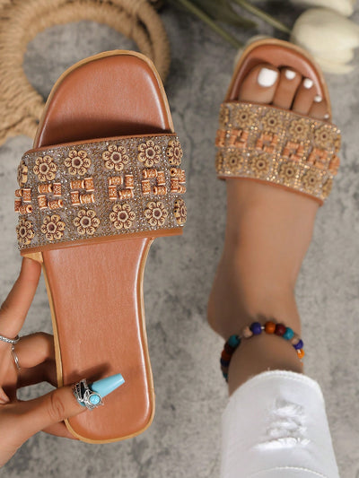 Floral Rhinestone Bliss: The Perfect Casual Flat Sandals for Indoor and Outdoor Wear