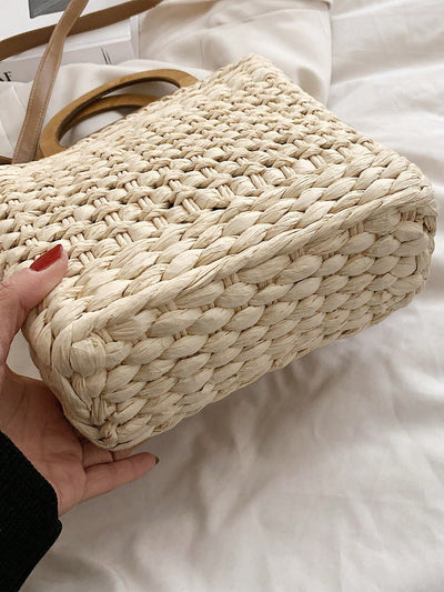 Summer Chic: Handwoven Wooden Handle Straw Beach Bag