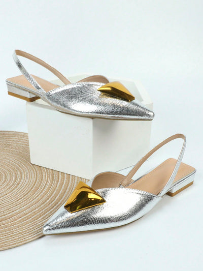 Chic Silver Closed-Toe Flat Party Shoes - Versatile Elegance for Any Occasion