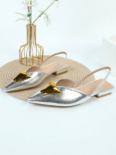 Chic Silver Closed-Toe Flat Party Shoes - Versatile Elegance for Any Occasion