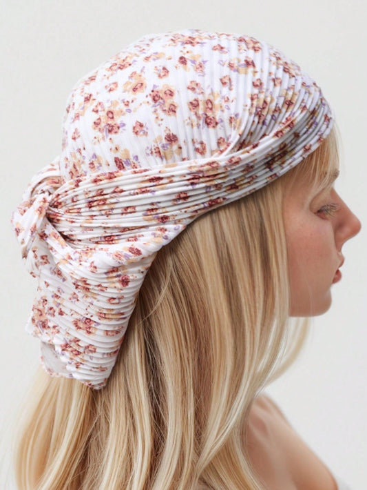 Introducing our stylish and chic Women's Printed Square Headscarf, perfect for both sun protection and daily wear. Made with high-quality materials and a beautiful print for an elegant and trendy look. Stay protected and fashionable with our headscarf.