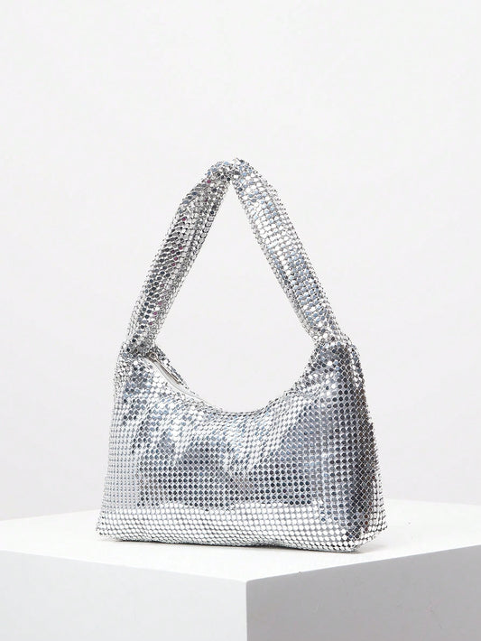 Shimmering Rhinestone Clutch: The Perfect Evening Bag for Formal Events