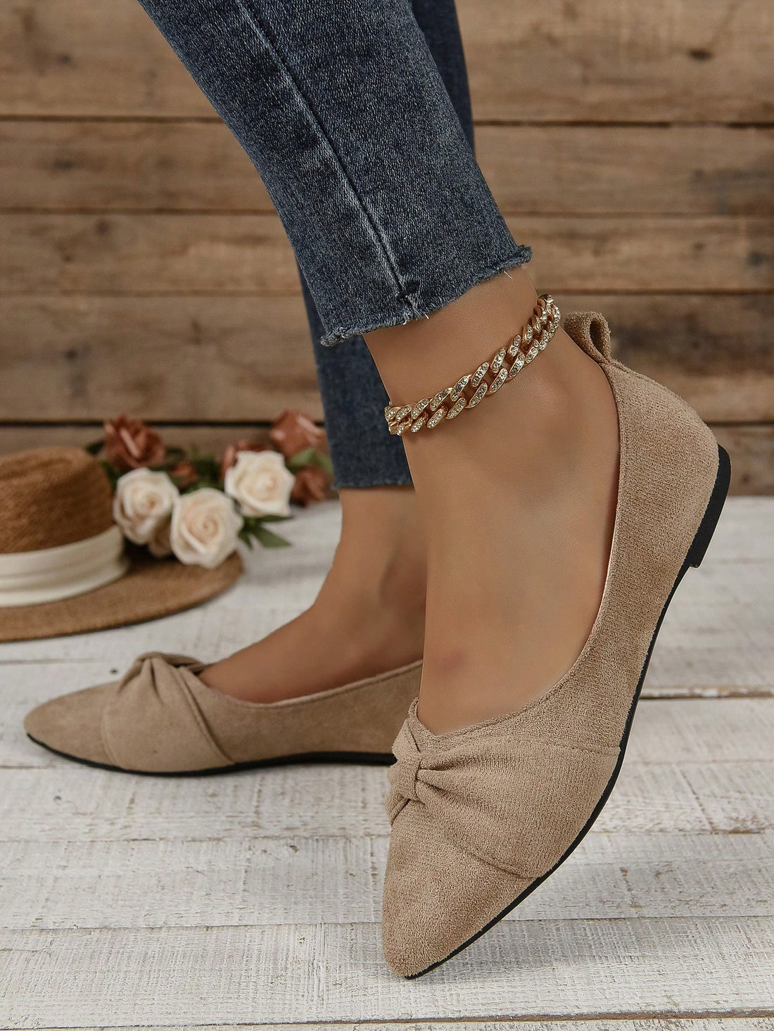 Step out in style with these elegant brown minimalist flats, designed with a charming pleated toe that adds a touch of whimsy to your summer outings. Lightweight and comfy, they’re perfect for sunny strolls or casual adventures, blending simplicity with a playful twist. Your feet will thank you!