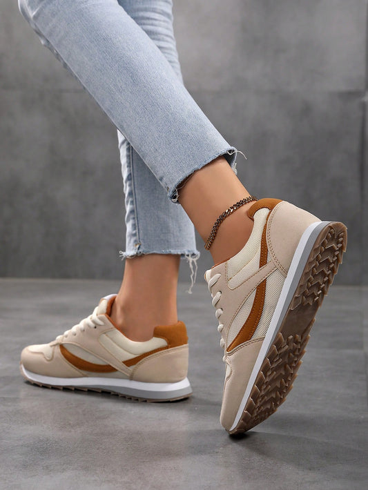 Vintage Comfort: Lace-Up Soft Sole Sneakers for Casual Summer Days
