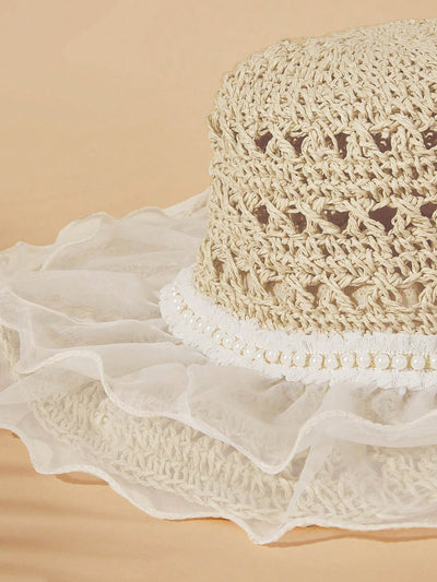 Summer Chic: Women's Ruffled Lace Detail Weaved Hat for Picnic & Beach Vacation