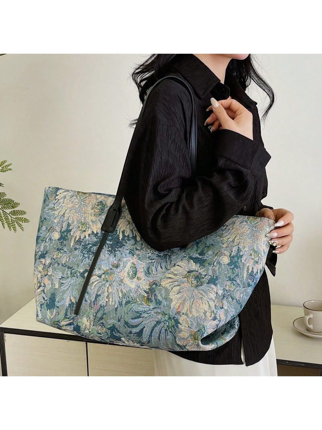 Introducing the Retro Jacquard Knitted Large Tote: Your Go-To Commuter Shoulder Bag. With its retro yet trendy design and spacious interior, this tote is perfect for your daily commute. The sturdy shoulder straps make it comfortable to carry, while the durable material ensures it will last for many years to come.