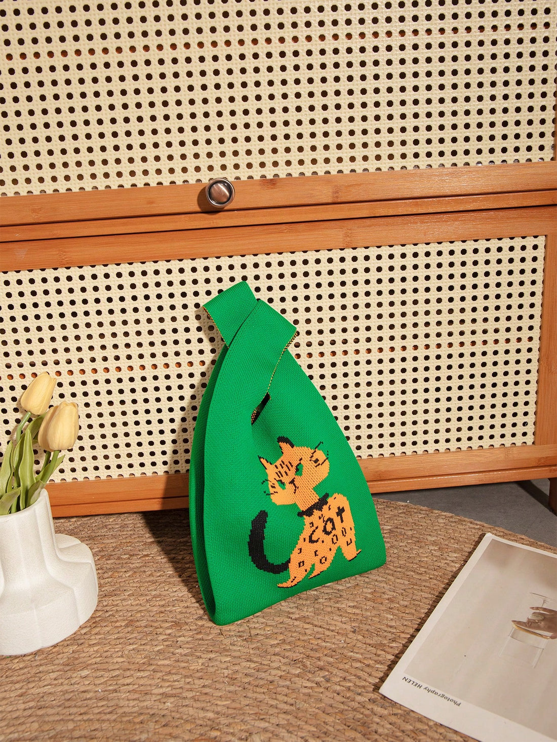 Experience convenience and style with our Mini Green Crochet Shoulder Bag. Perfect for women on-the-go, this portable storage solution keeps your essentials secure and easily accessible. Made with high-quality crochet, it adds a touch of elegance to any outfit. Stay organized and fashionable with our versatile shoulder bag.