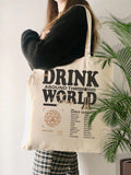 This stylish tote bag features a 