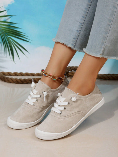 Step Out in Style: Women's Fashionable Lace-Up Sports Shoes