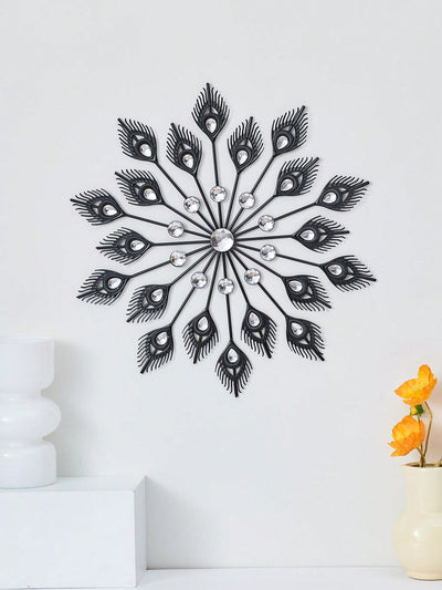 Artistic Metal Wall Hanging Ornament: Creative Home Decor for Living Room and Dining Room