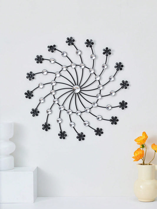 Transform your home decor with our Contemporary Metal Art Wall Hanging. This elegant piece adds a modern touch to any space, making it perfect for your dining room or entrance. Made with high-quality metal, it's durable and stylish. Elevate your interior design with this stunning and unique decoration.