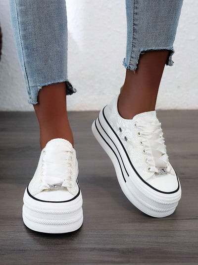 2024 Spring/Summer/Autumn New Height-Increasing White Casual Sports Shoes for Women