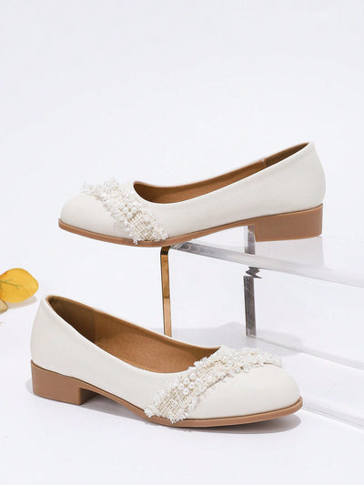 Pearl Perfection: Stylish and Comfortable Women's Flat Shoes for Every Occasion