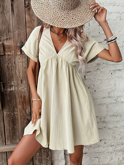 Chic and Stylish: Women's Batwing Sleeve V-Neck Dress in Solid Color