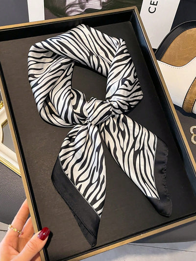 Versatile Leopard Print Bandana Scarf: The Ultimate Fashion Accessory