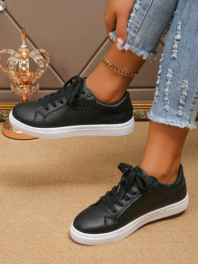 Stylish and Comfortable Lace-Up Sneakers for Women: Perfect for Outdoor Casual Wear