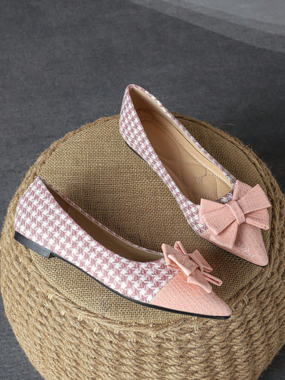 Rose Red Bowknot Flat Shoes: The Perfect Versatile Pair for Any Occasion