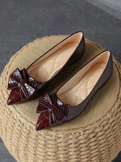 Rose Red Bowknot Flat Shoes: The Perfect Versatile Pair for Any Occasion