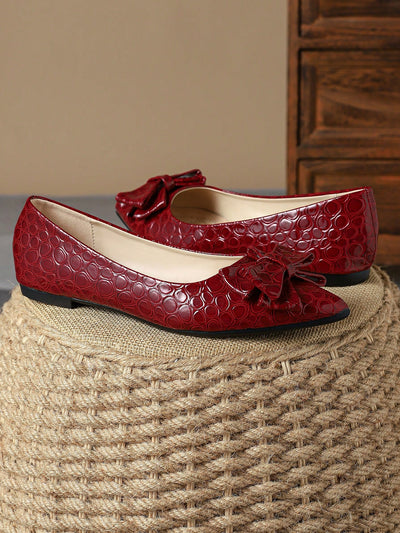 Rose Red Bowknot Flat Shoes: The Perfect Versatile Pair for Any Occasion