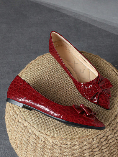 Rose Red Bowknot Flat Shoes: The Perfect Versatile Pair for Any Occasion