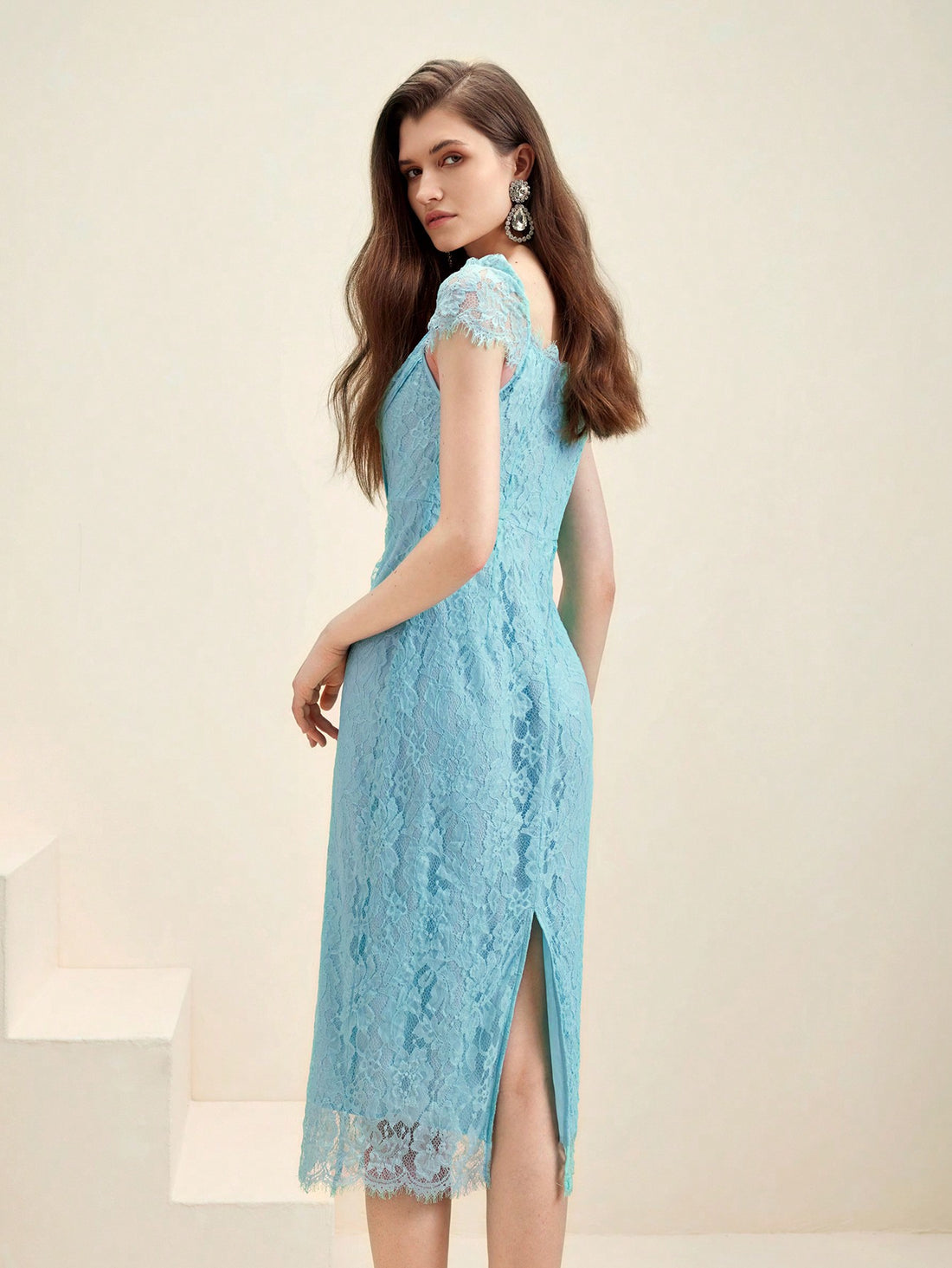 <div class="_TextOutput_nect0_1"><div class="_HtmlText_nect0_37 _Vertical_nect0_21">Get ready to turn heads with our Chic Water Blue Lace Midi Dress - Effortless Elegance for Any Occasion. The elegant lace design and midi length make it perfect for any event. Just slip it on and effortlessly stand out in style.</div></div>