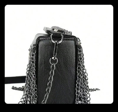 Sleek and Stylish: Gothic Skull Head Crossbody Bag for Women