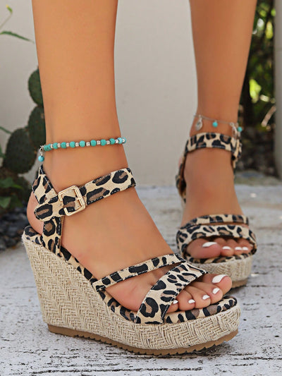 Chic Pink Summer Vacation Woven Wedge Sandals with Geometric Pattern and Vintage Buckle Design