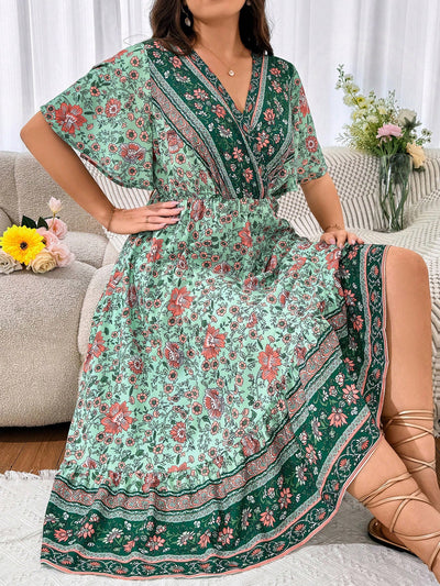 Floral Bliss Plus Size Holiday Dress: Flared Hem & Cinched Waistline