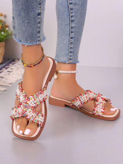 Pearl Chic: New Arrival Fashionable Summer Women Slippers for Casual Beach Fun