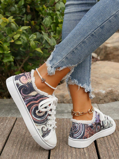 European and American Style Printed Canvas Sneakers: Fashionable Plus Size Women Shoes