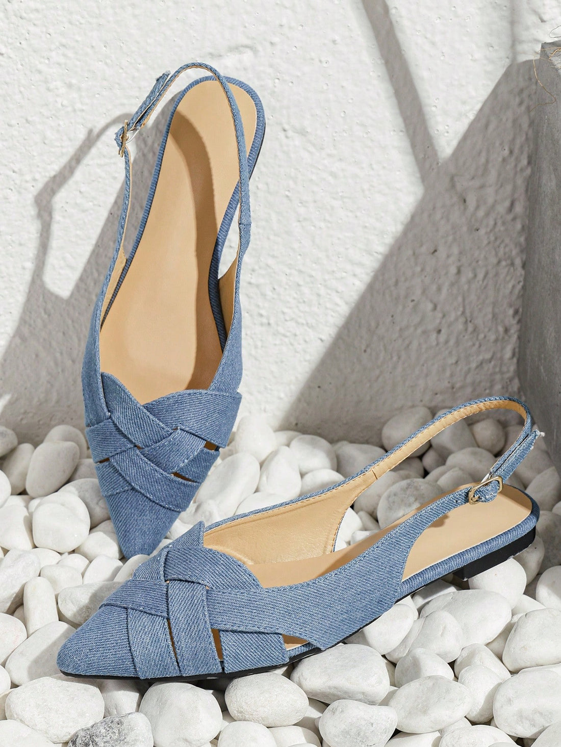 Experience a stunning and stylish look with our Silver Flat Party Shoes. The unique and random upper pattern adds a touch of elegance to any outfit. Made with high-quality materials, these shoes offer comfort and style for any party or special occasion. Stand out from the crowd with these must-have shoes.