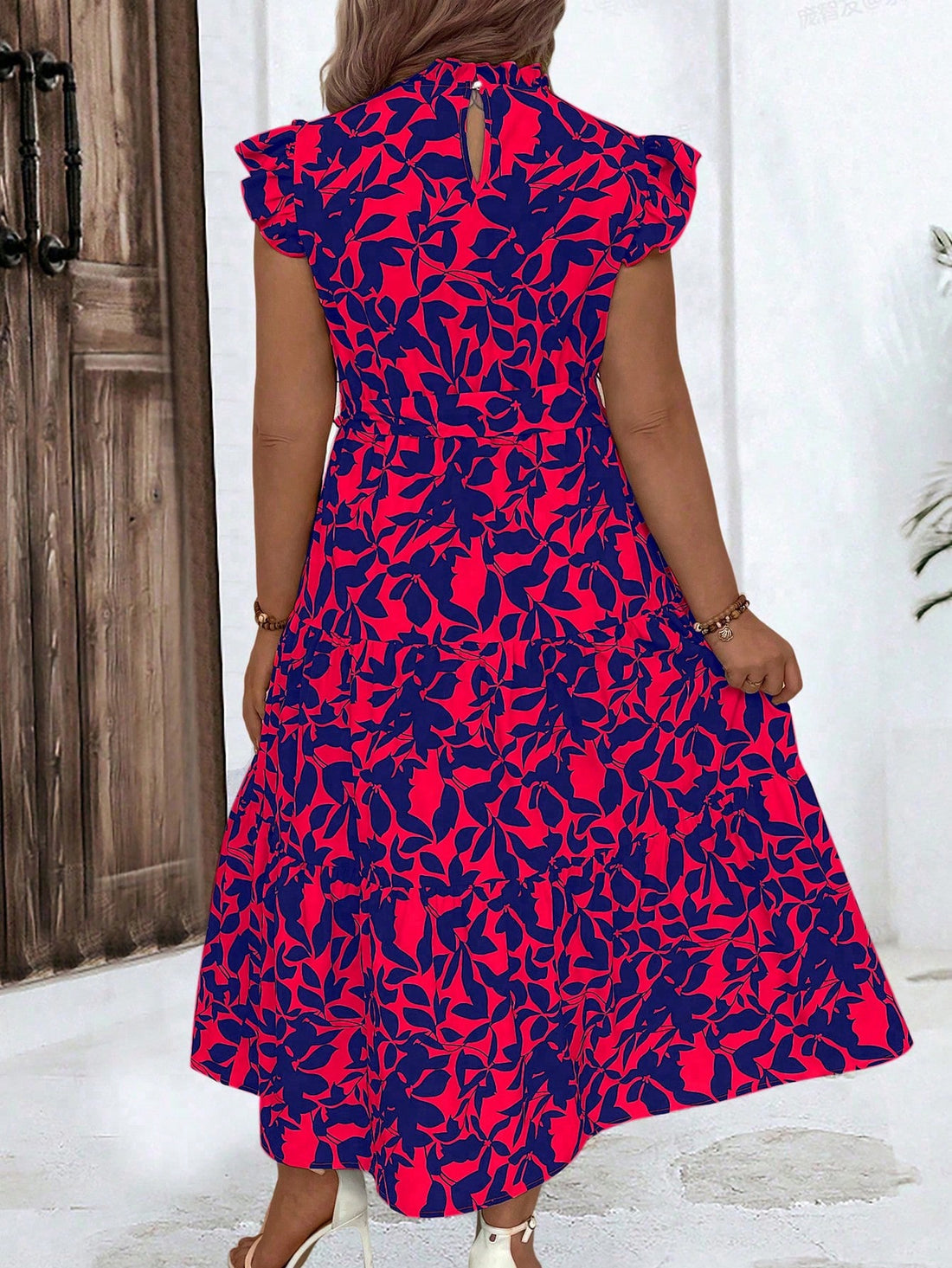 Step into a garden of style with this Elegant Plus Size Botanical Printed Maxi Dress. Featuring vibrant botanical prints and delicate floral lace cuffs, it brings a playful charm to your wardrobe. The flowing maxi silhouette offers comfort and grace, perfect for twirling through sunny days or evening soirees. Embrace your curves with a dress that celebrates you in full bloom!