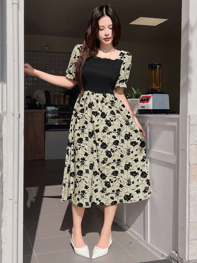 Floral Dream: Elegant Summer Holiday Dress with Puff Sleeves