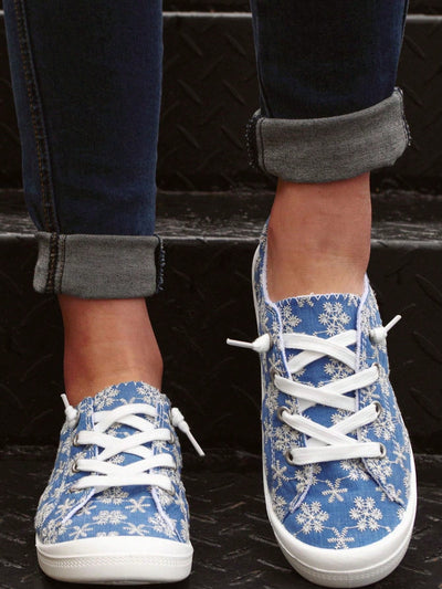 Snowflake Chic: Fashionable White Sneakers for Students and Running