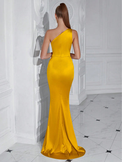 Sophisticated Glamour: Shoulder Pleated High Slit Cocktail Party Prom Dress