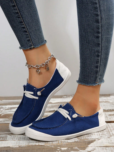 Step Out in Style: Women's Fashionable Lace-Up Sports Shoes