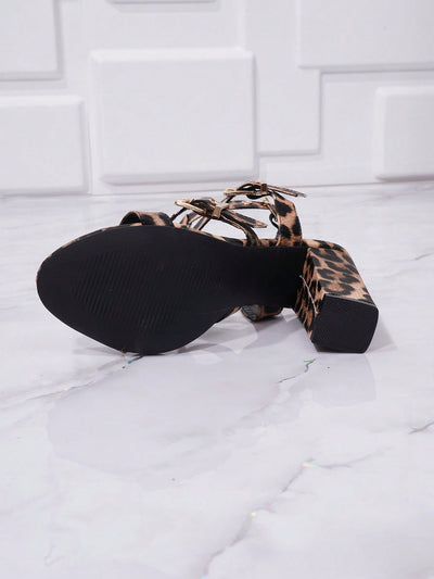 Chic Leopard Peep-Toe Ankle Strap High Heels for Effortless Style