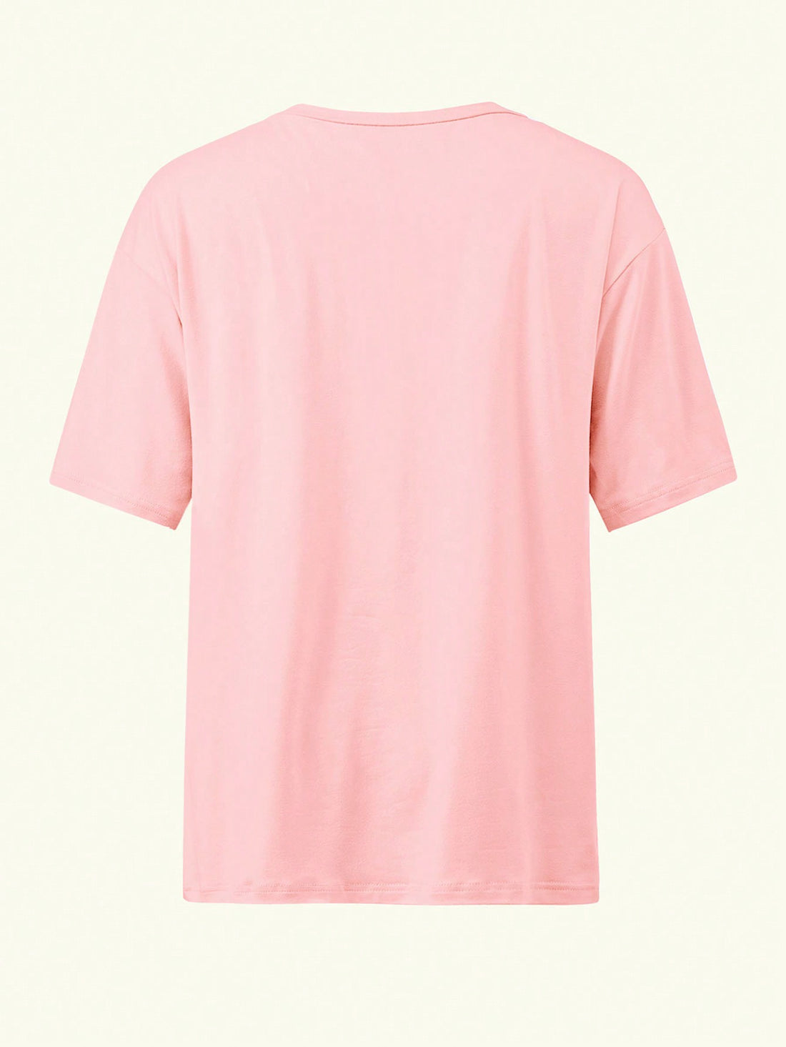 Introducing the Goose Graphics Casual Tee - your new must-have wardrobe essential. Made with high-quality materials, this tee offers both style and comfort. The intricate graphic design adds a unique touch, making it perfect for any casual occasion. Don't miss out on this versatile and stylish addition to your wardrobe.
