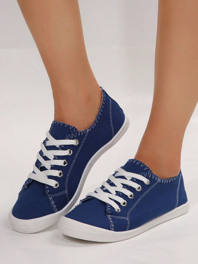 Step Out in Style: Women's Fashionable Lace-Up Sports Shoes