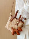 Elegant Versatility: Fashionable Handbag with Adjustable Shoulder Strap