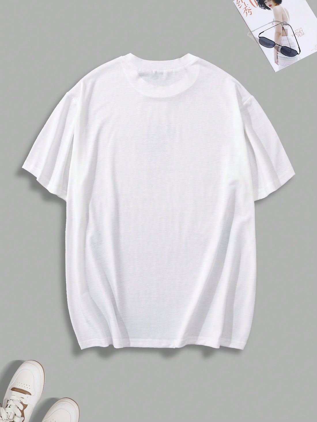 Mysterious Summer Silhouette: Men's Printed Casual T-Shirt